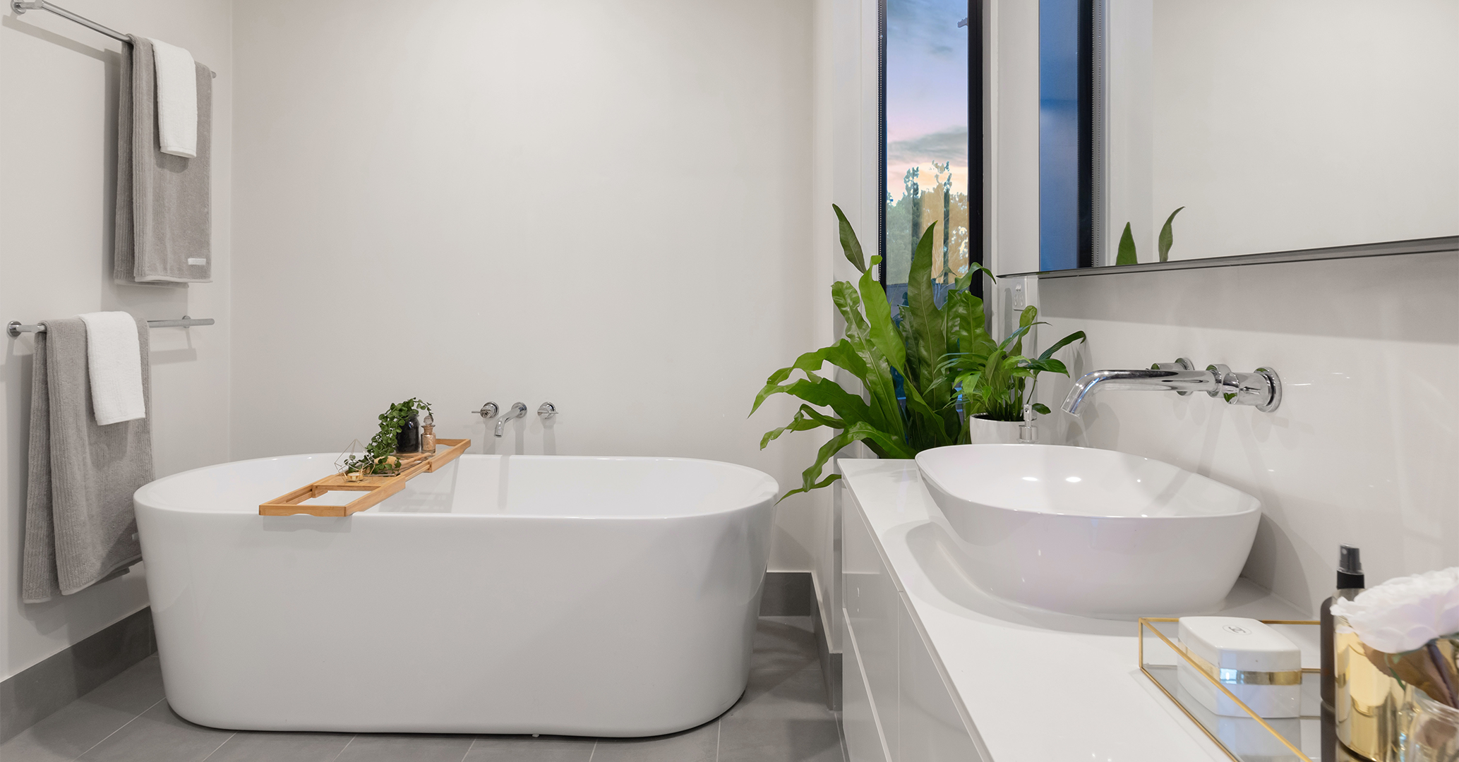 Create a Beautiful Hotel Bathroom in your Home